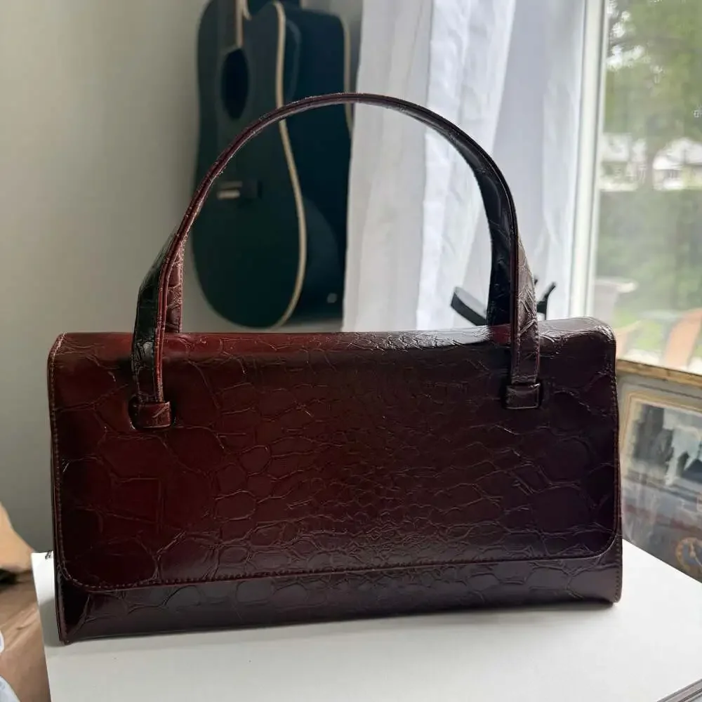 Vintage Mid-Century Style Burgundy Crocodile-Embossed Structured Box Handbag